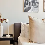 Stunning Little Studio Apartment