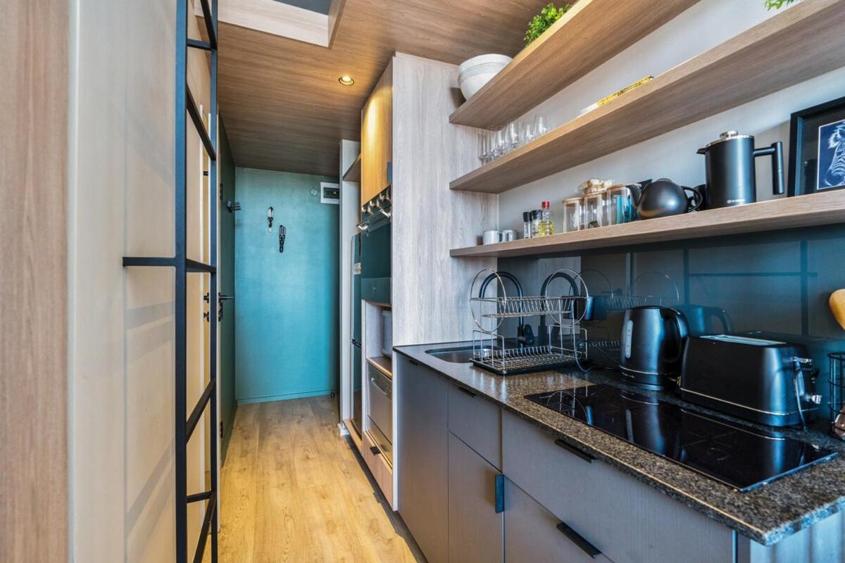 Apartment Stunning Little